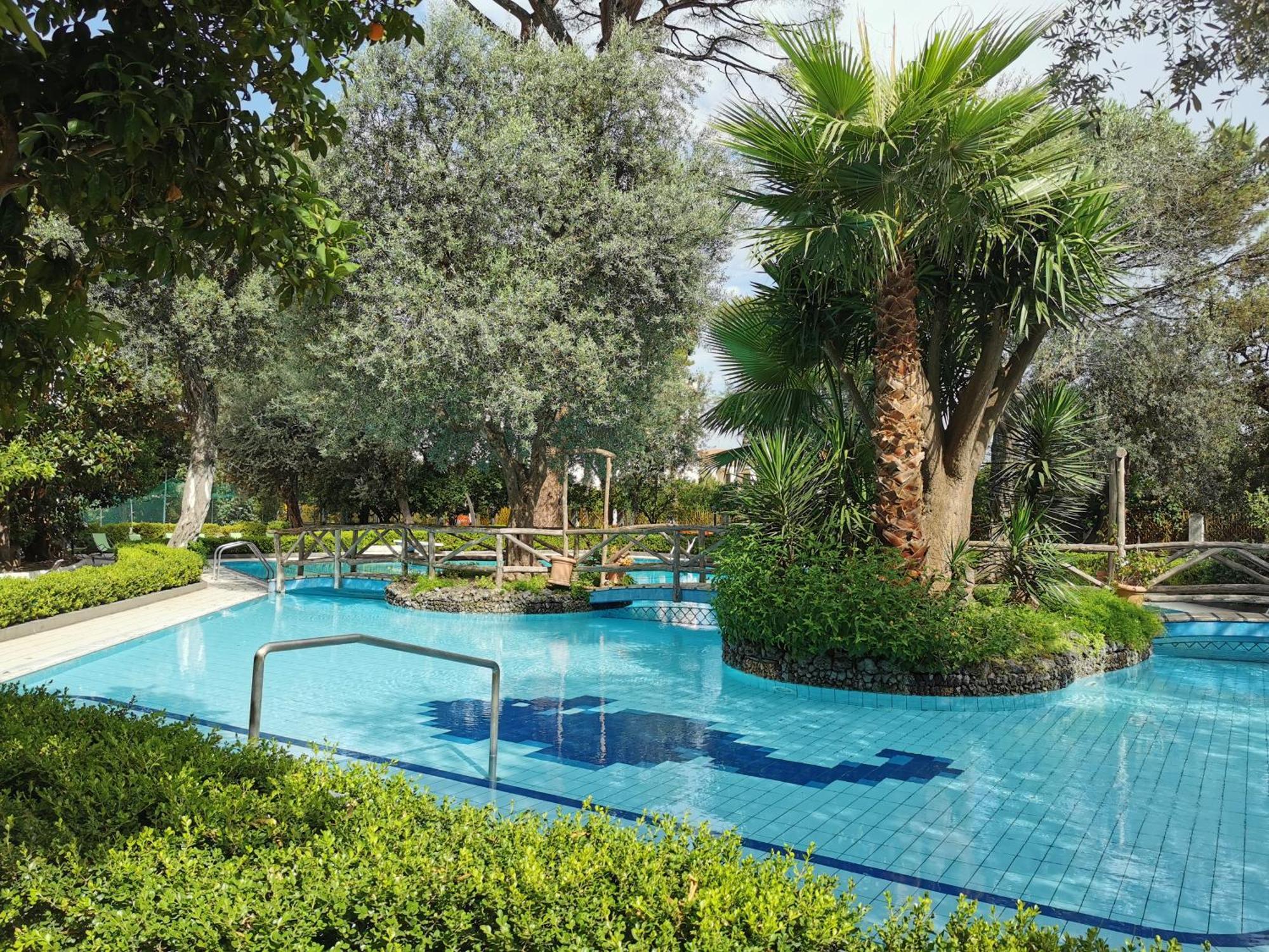 Casa Mar - Elegant Apartment With Pool And Panoramic Terrace In The Heart Of ソレント エクステリア 写真