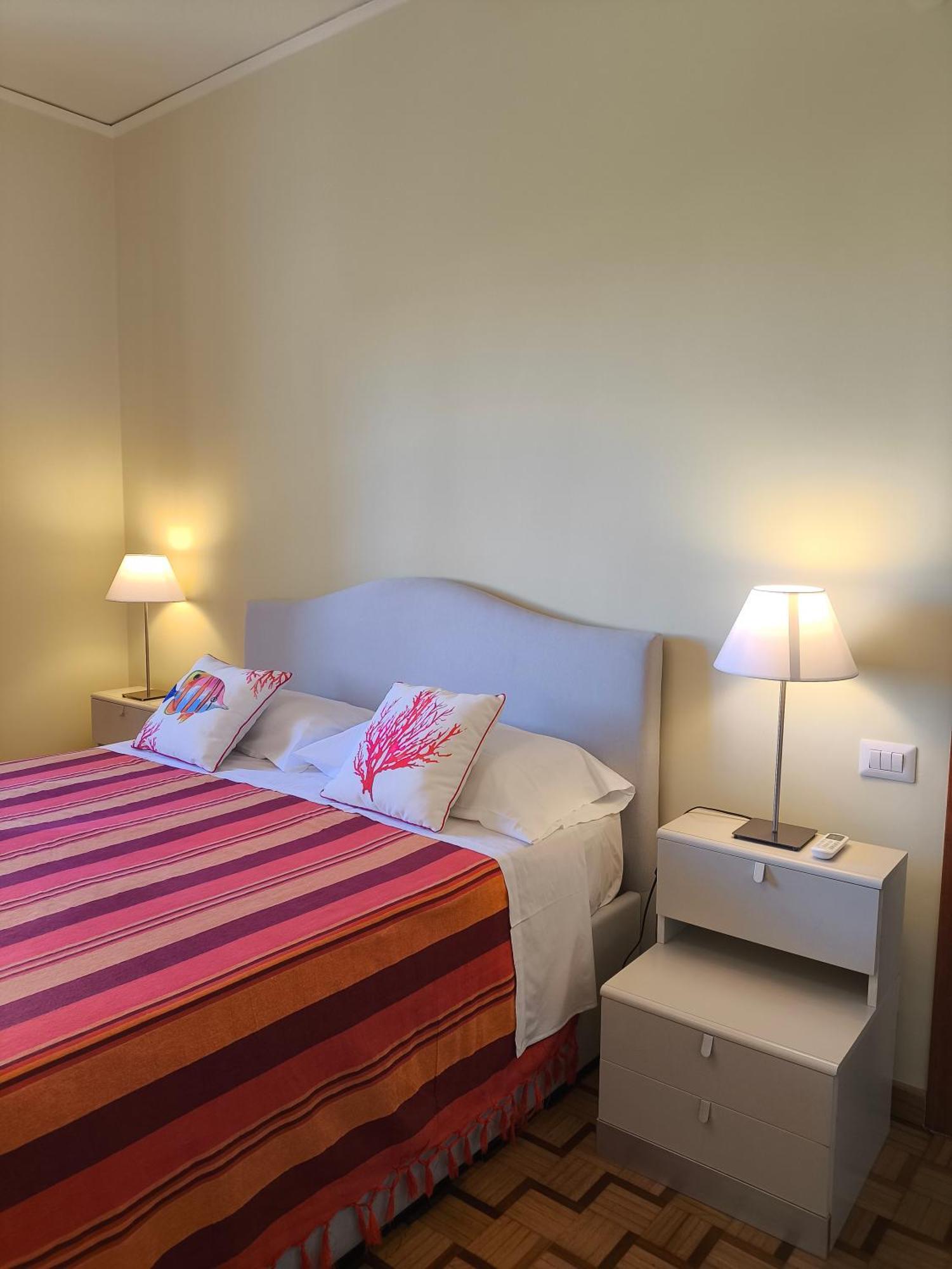 Casa Mar - Elegant Apartment With Pool And Panoramic Terrace In The Heart Of ソレント エクステリア 写真